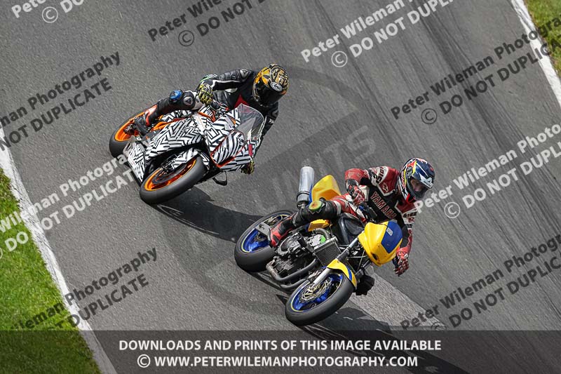 cadwell no limits trackday;cadwell park;cadwell park photographs;cadwell trackday photographs;enduro digital images;event digital images;eventdigitalimages;no limits trackdays;peter wileman photography;racing digital images;trackday digital images;trackday photos